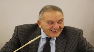 الوكيل يبحث مع اللجنه العامه للمواد الغذائيه اشتراكهم فى مبادرة خفض الاسعار