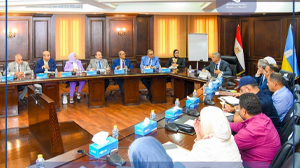 الوكيل يشارك فى اجتماع محافظ الإسكندرية لبحث معوقات الصناعه والاستثمار